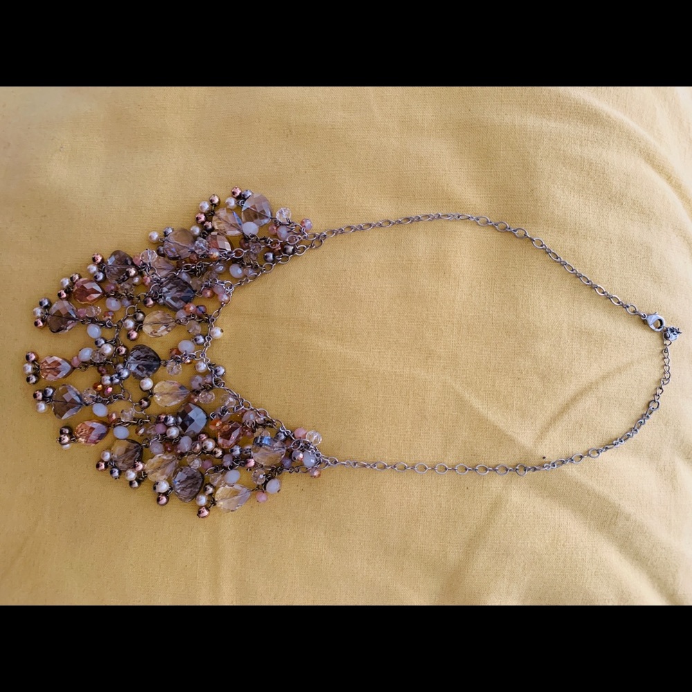 Sparkly statement necklace